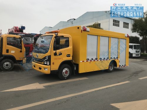 東風(fēng)大多利卡工程救險(xiǎn)車2000m3/h